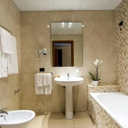 Hotel Tiempo 3*
