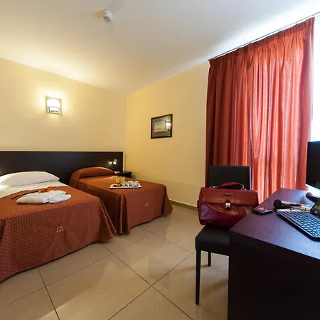 Tiempo מלון נאפולי