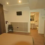 מלון Tiempo 3*