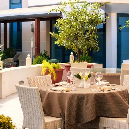 Tiempo Hotel 3*